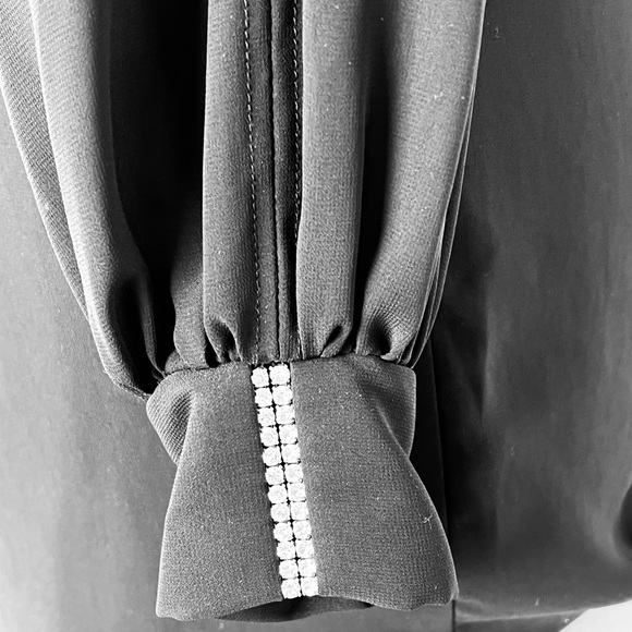 Cache Holiday Dress 🔥 - Picture 4 of 7